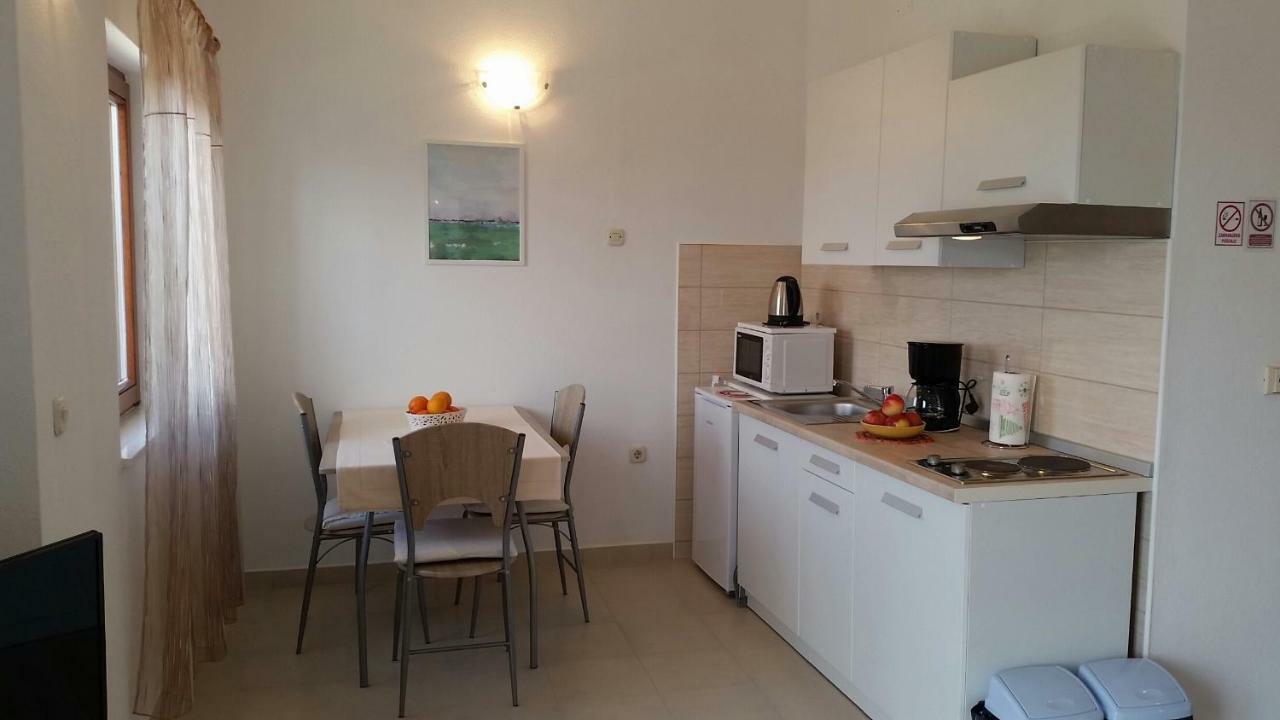 Apartman Ivanica Єзера Екстер'єр фото